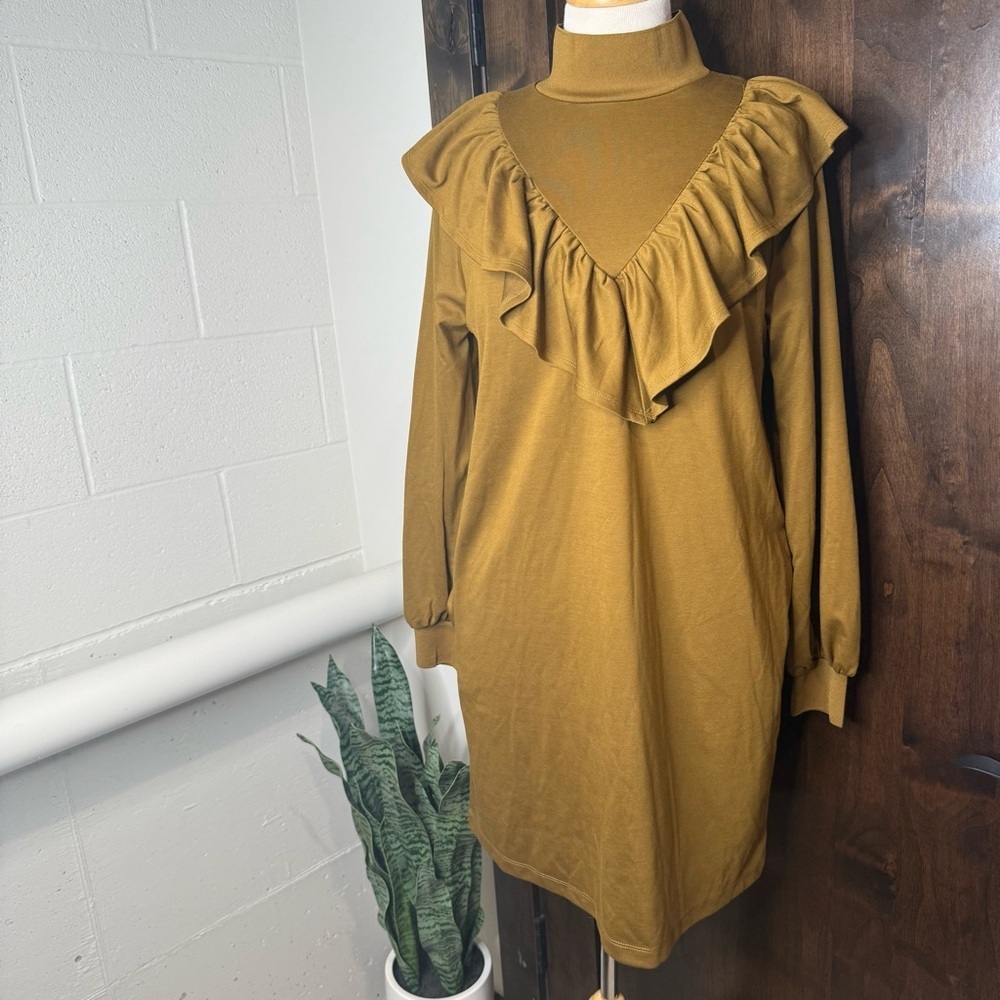 NWT Who What Wear Women’s Size M Long Sleeve Ruffle Dress turtle neck pockets